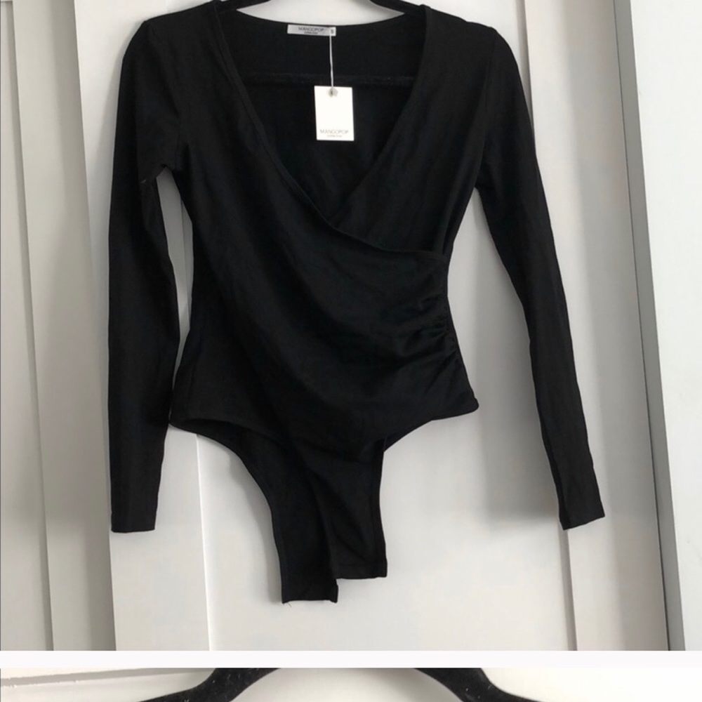 Mango pop black bodysuit